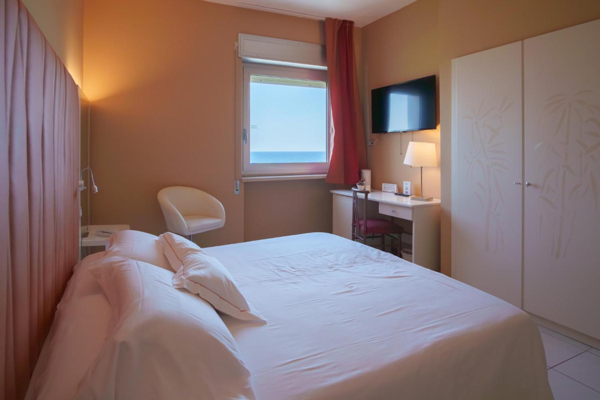 Deluxe Double Room Sea View