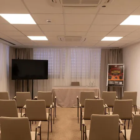 Moevenpick Hotel Bari-3